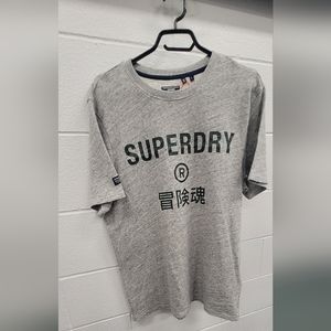 Superdry T-shirt